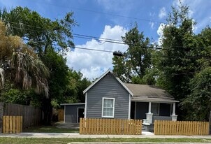 Front of house - 1157 E 3rd St