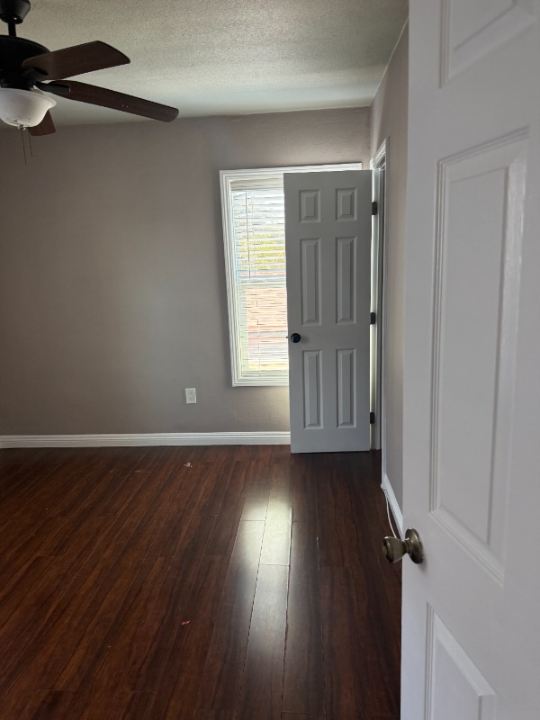 Building Photo - 524 E Rhea St