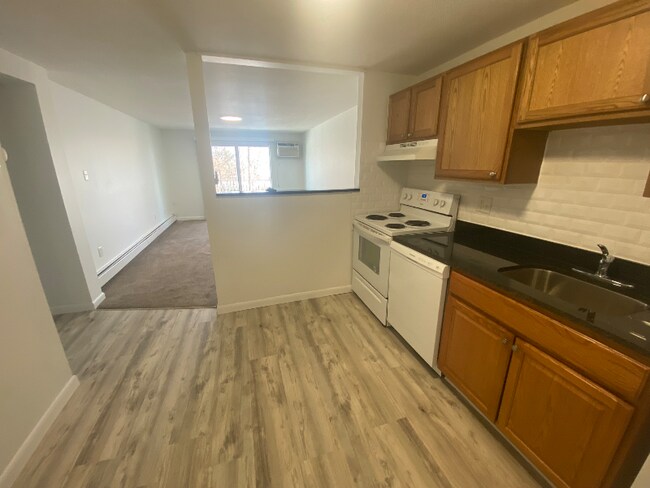 Building Photo - 47-147 Princeton St