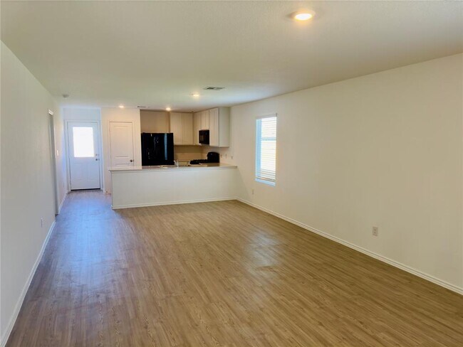 Building Photo - 2210 Cyclone Dr