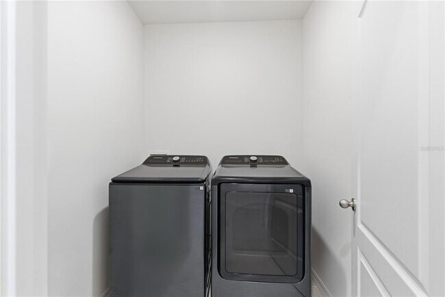 Building Photo - 1348 Hanoverian Dr