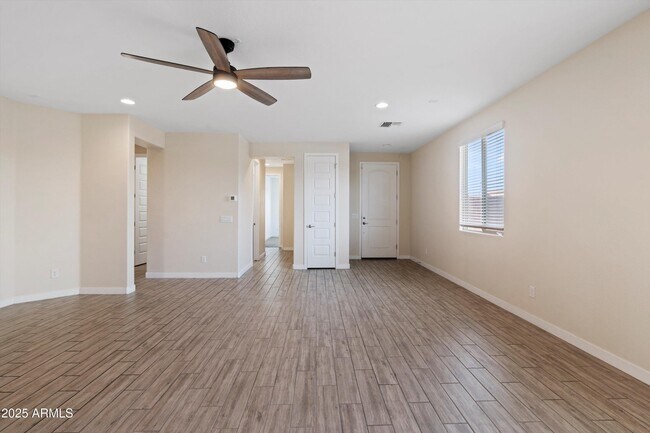 Building Photo - 3712 S 64th Ave