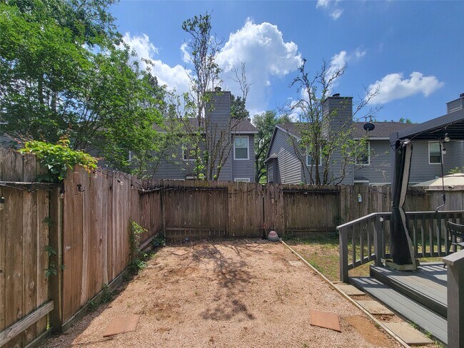 Building Photo - 42 Wineberry Pl