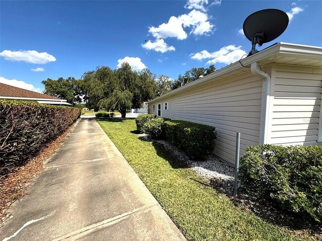 Building Photo - 17532 SE 100th Ct