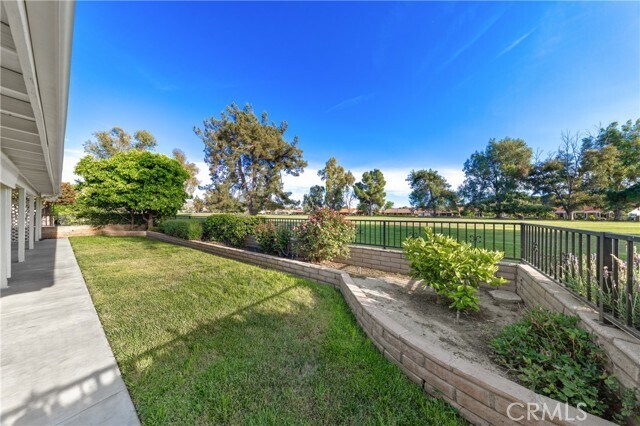 Building Photo - 2095 Silver Oak Way