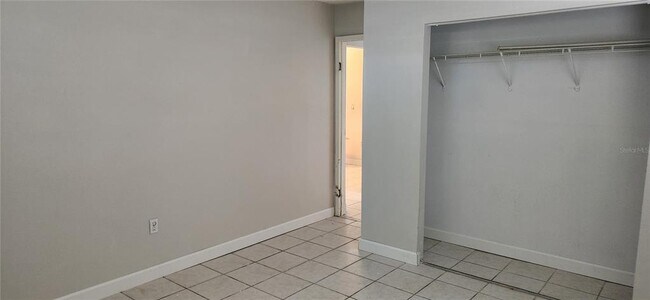 Building Photo - 9829 GRACE Dr