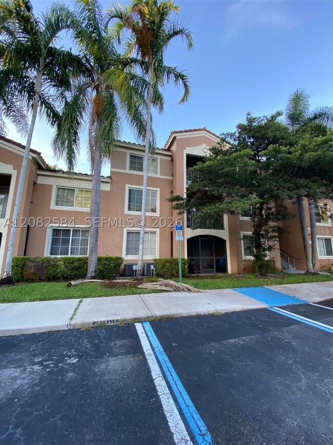 Building Photo - 4820 N State Rd 7