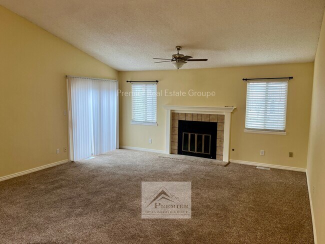 Building Photo - 75 Rising Sun Terrace