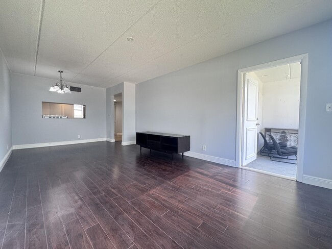 Building Photo - 4500 N Flagler Dr