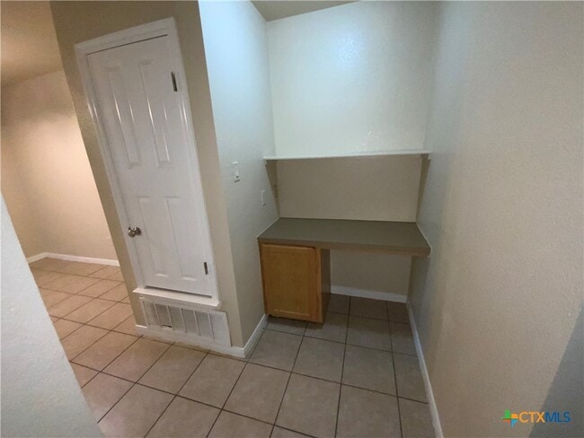 Building Photo - 1001 Leah Dr