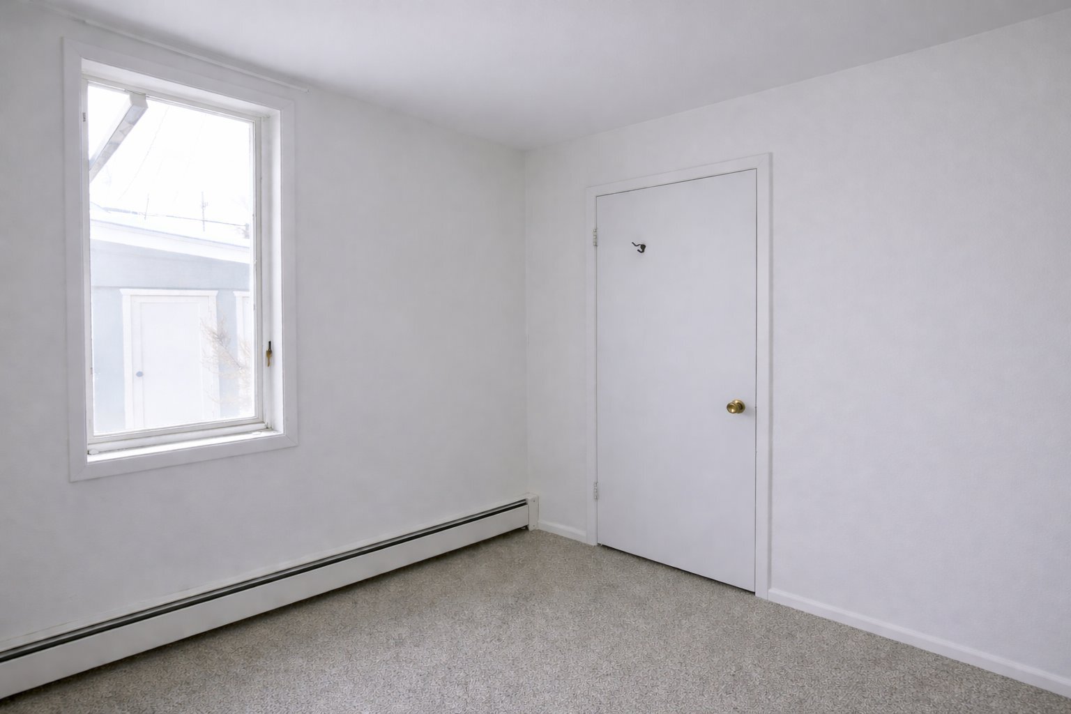 Building Photo - 1321 Walnut St