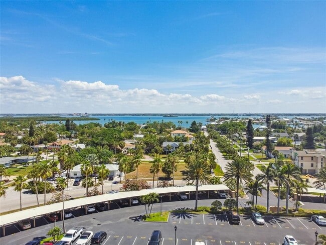 Building Photo - 880 Mandalay Ave