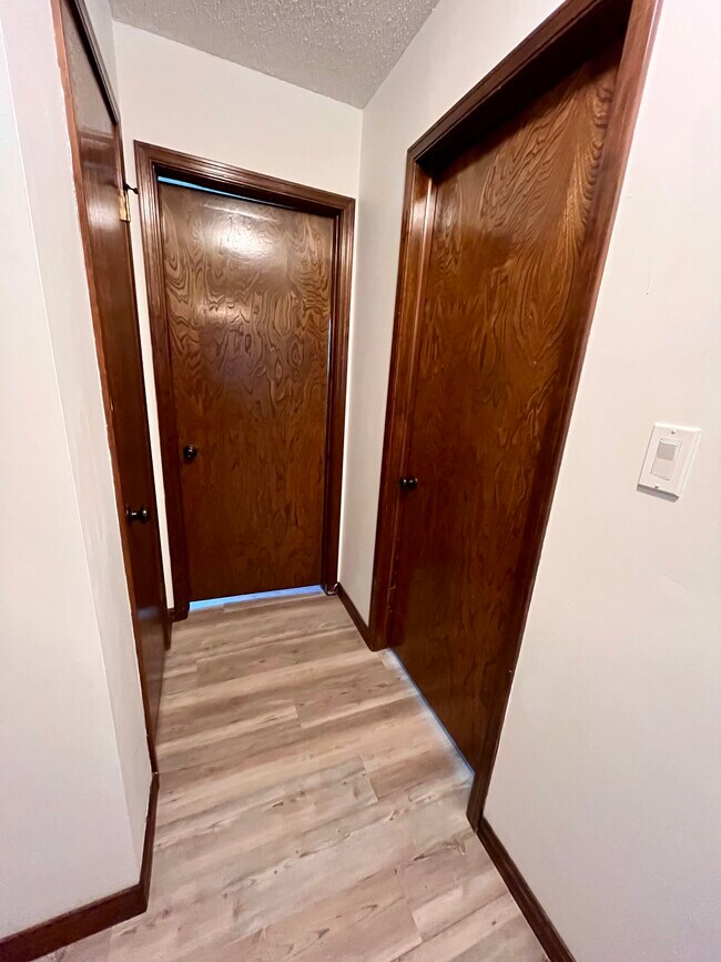 Building Photo - 14731 E 96th St N