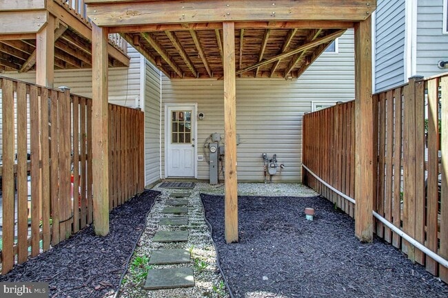 Building Photo - 1210 Needham Ct