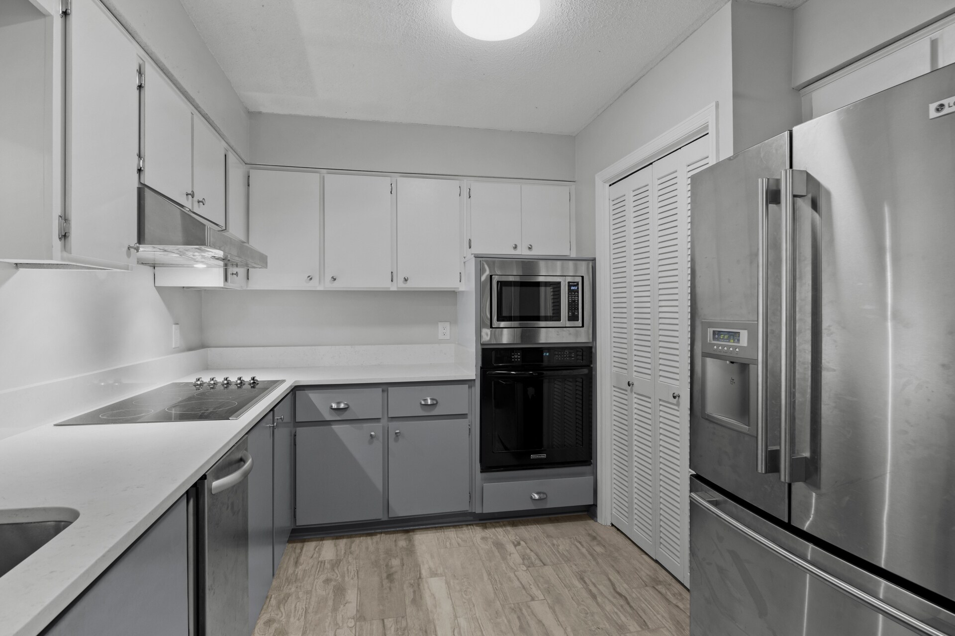 Building Photo - 1529 Whitfield Park Cir
