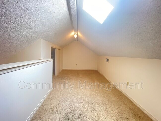 Building Photo - 5131 Butter Creek Ln