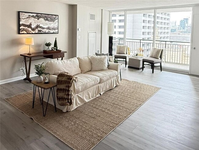 Building Photo - 620 Peachtree St NE