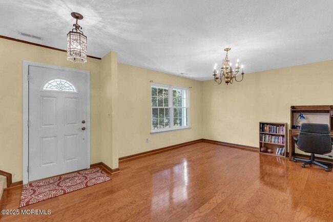 Building Photo - 9 Cherry Hill Ln