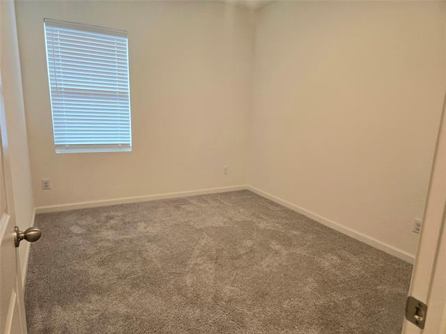 Building Photo - 1825 Sandlin Dr