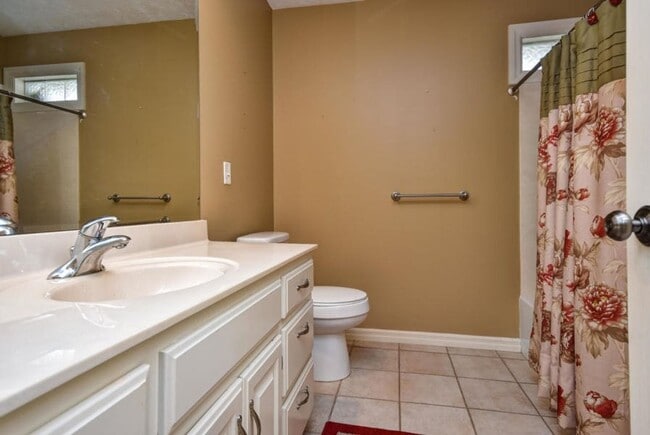 Building Photo - Executive Rental in Park Crest Meadows