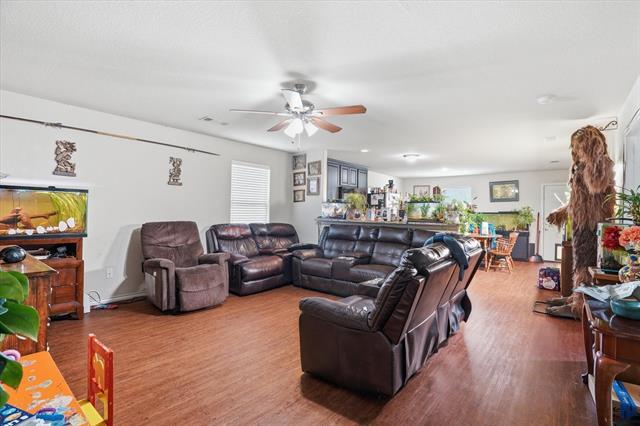 Building Photo - 1812 Village Park Trail