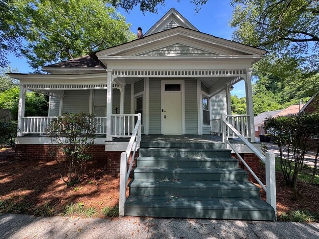 Primary Photo - Large 4/2.5 House in S Rome $1,395