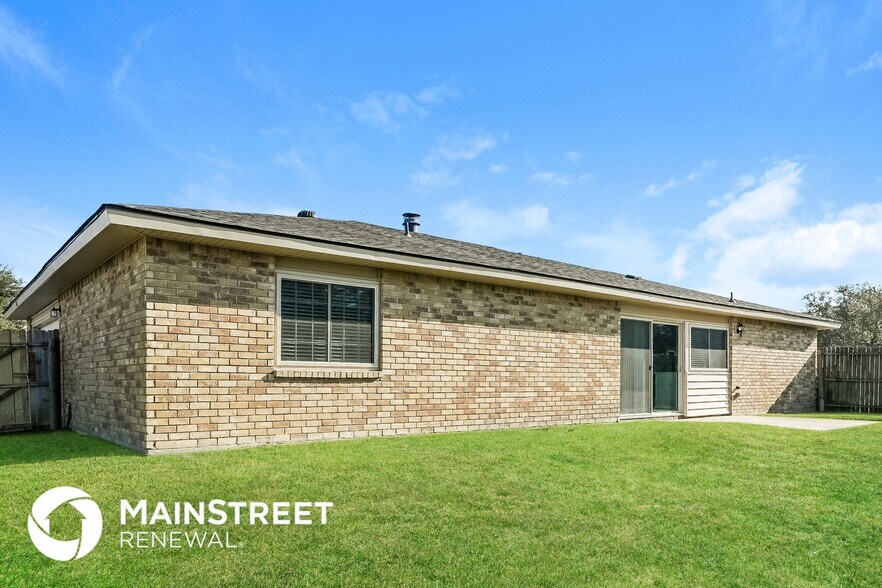 Building Photo - 617 Faye St