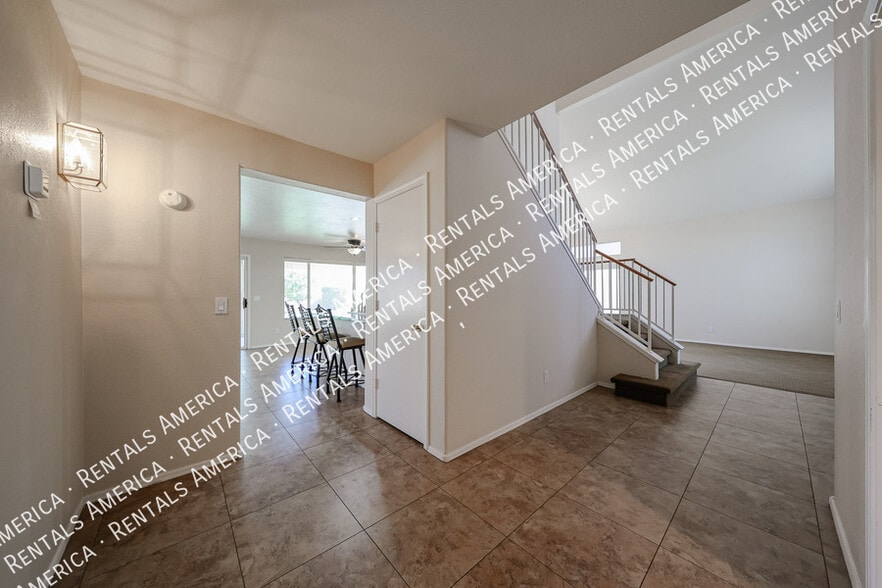 Building Photo - 21911 N 71st Ln