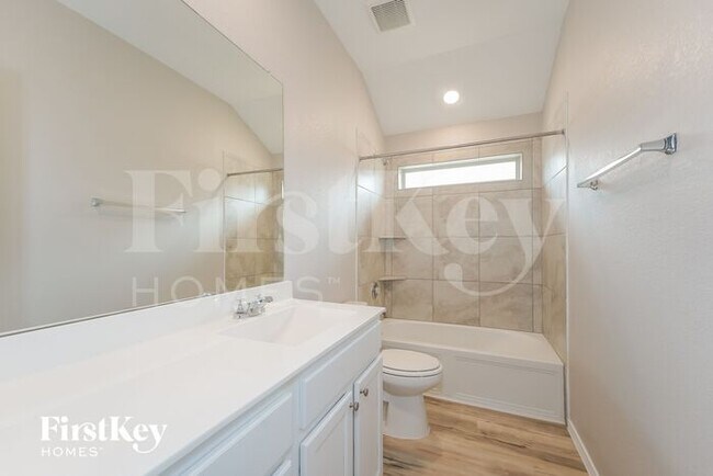 Building Photo - 3211 Calla Lily Trl