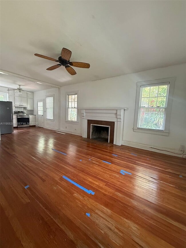 Building Photo - 3972 Loquat Ave