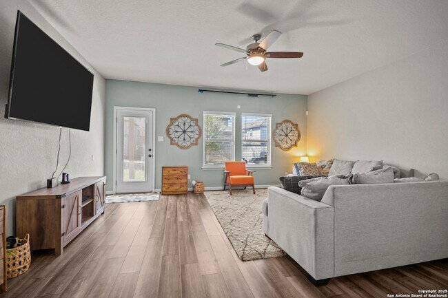 Building Photo - 13044 Louberg Vly