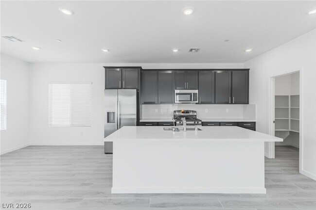 Building Photo - 9927 Kimura Hls Ave