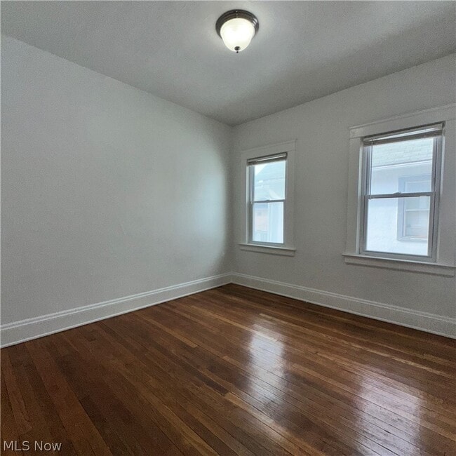 Building Photo - 1275 Clifton Prado