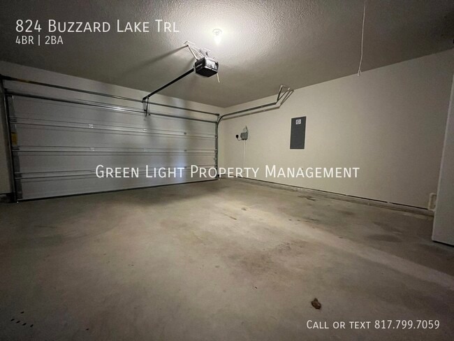 Building Photo - 824 Buzzard Lake Trl