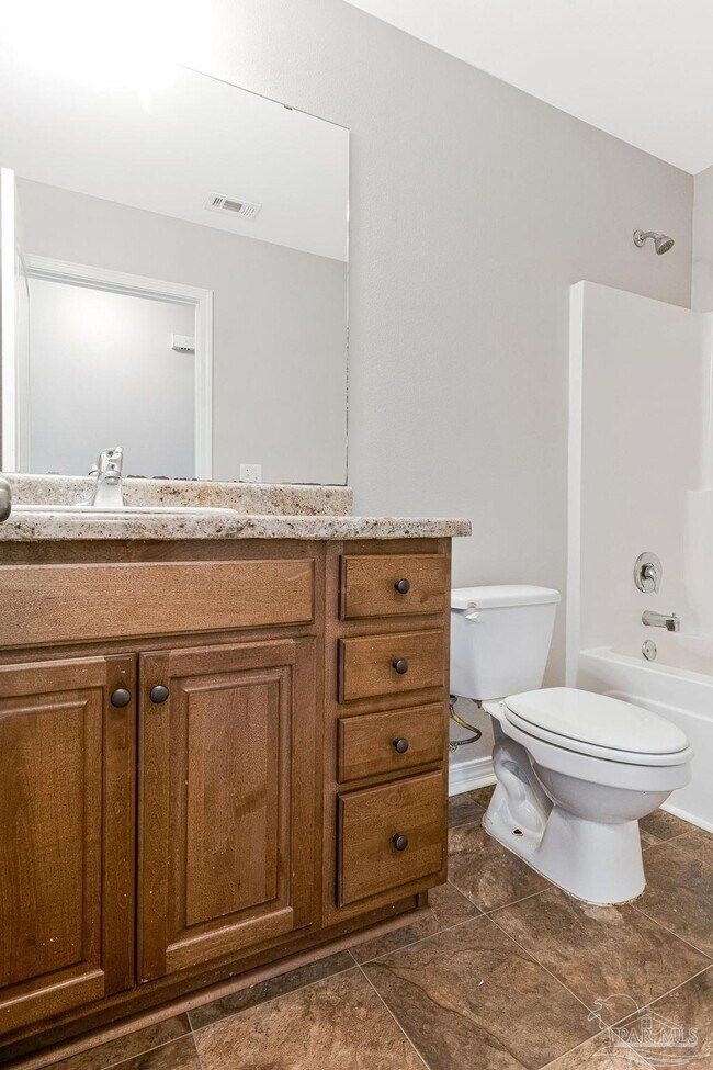 Building Photo - 5441 Pescara Dr