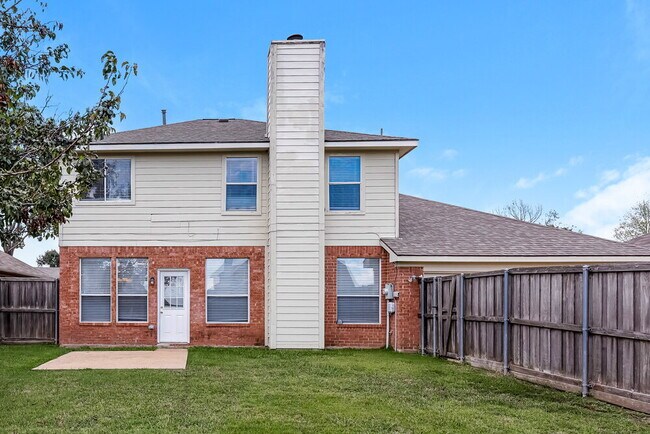 Building Photo - 2029 Austin Dr