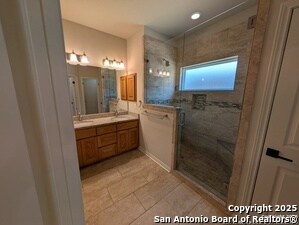 Building Photo - 9311 Llano Verde
