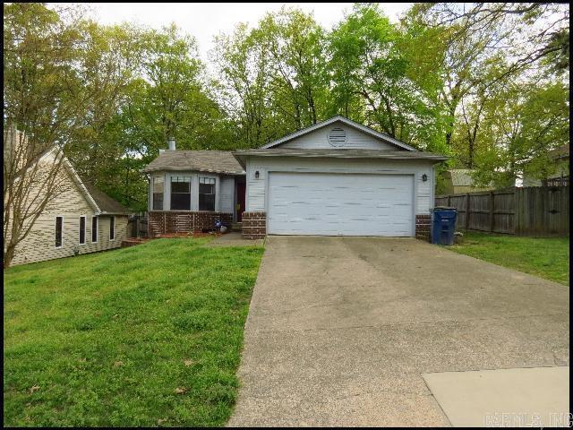 Building Photo - 4 Willow Oak Loop