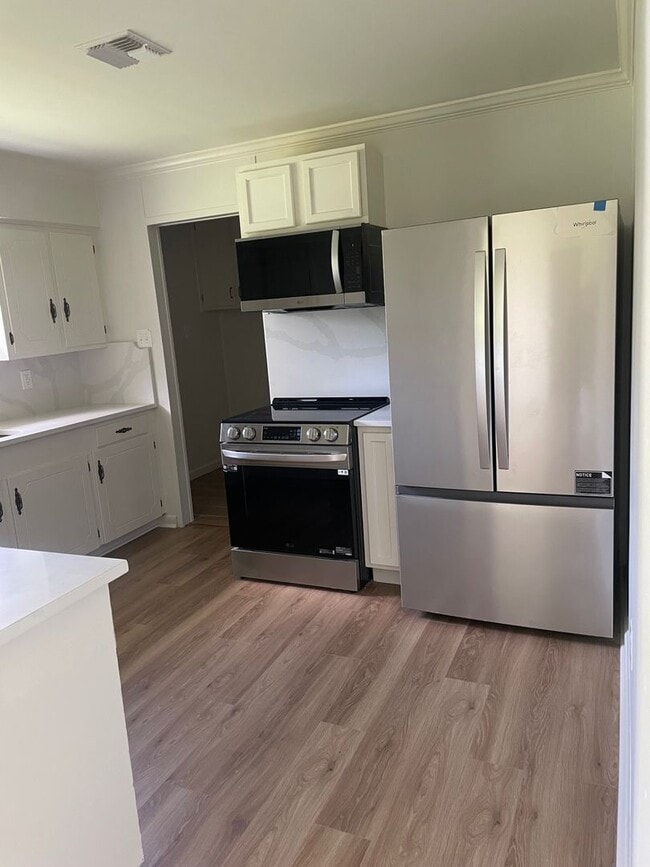 Building Photo - 3 Bedroom House in New Iberia