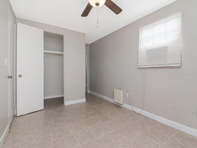 Building Photo - 104 Karde Ln