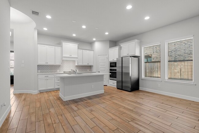 Building Photo - 7438 Cattail Fls Ln