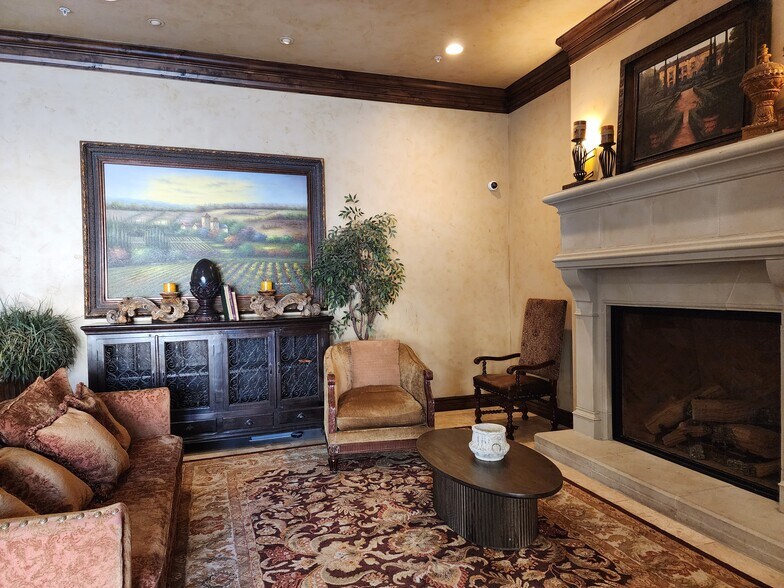 Building Photo - 1030 N 995 W