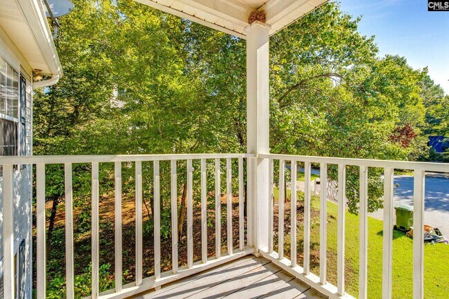 Building Photo - 19 Caddis Creek Ct