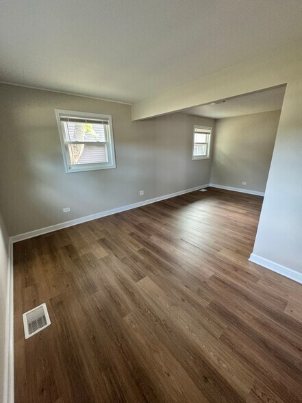 Building Photo - 2605 Oriole Ln