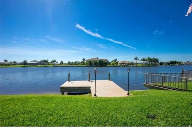 Building Photo - 12660 SW Lakeside Dr