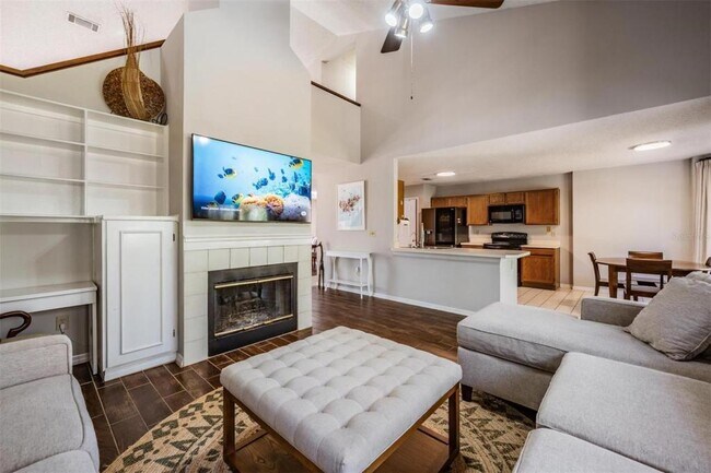 Building Photo - 16105 Stowe Ct