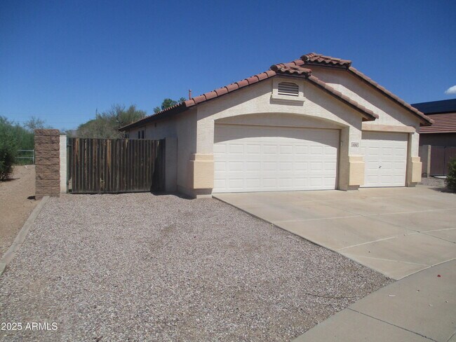 Building Photo - 11202 E Persimmon Ave