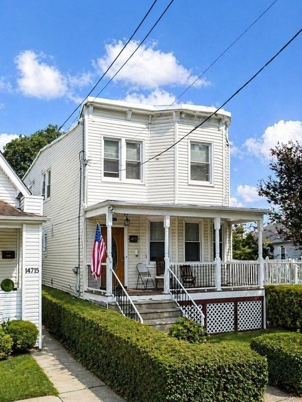 Building Photo - 14717 15th Avenue Unit 1FL