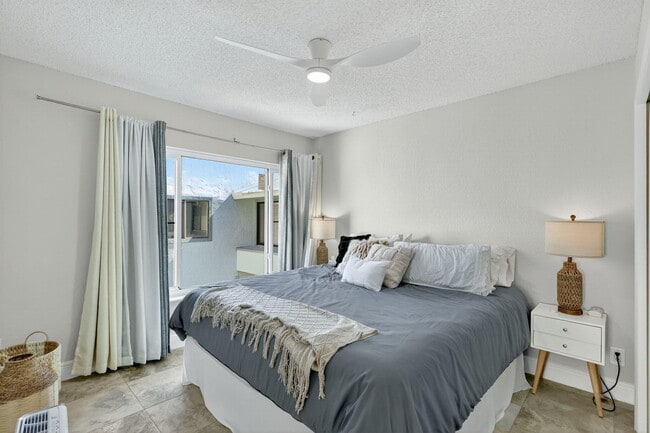 Building Photo - 950 S Kanner Hwy