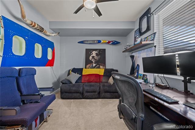 Building Photo - 15411 Village Cir E